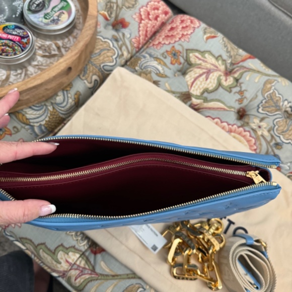 Louis Vuitton Coussin MM - Picture 9 of 13